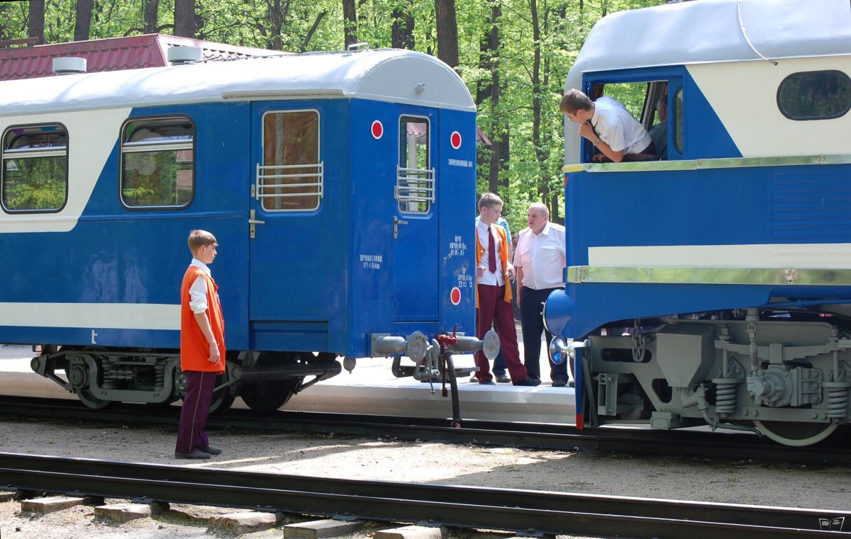 Прицепка тепловоза ТУ2-054 на ст. Лесопарк